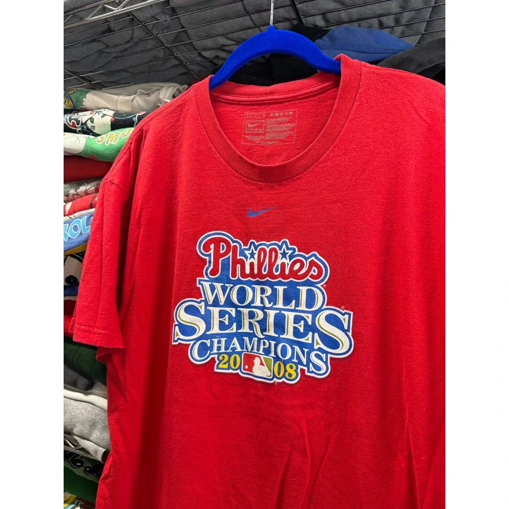 Nike Philadelphia Phillies 2008 World Series Champions Red T-Shirt Mens Large